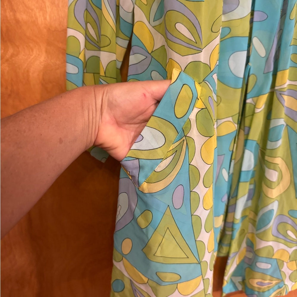 Victoria's Secret Multicolor Patterned Dressing Robe - Picture 9 of 10